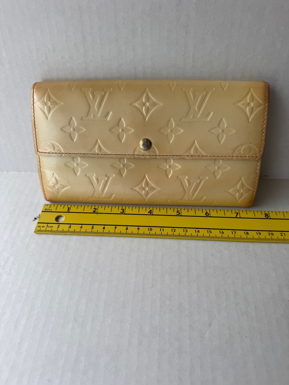 Louis Vuitton Pre-owned.